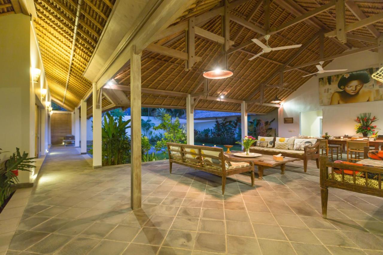 סמיניאק Villa Damai Taman מראה חיצוני תמונה