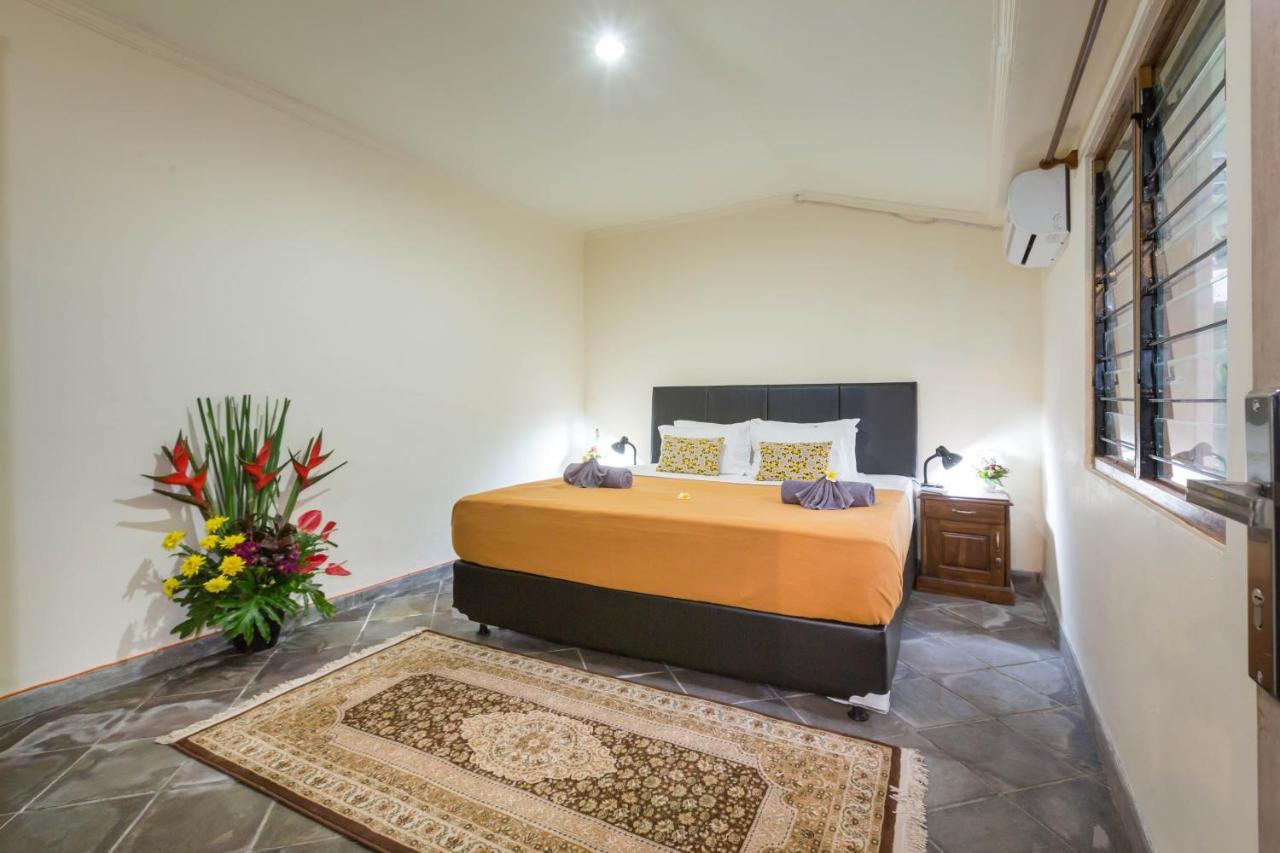 סמיניאק Villa Damai Taman מראה חיצוני תמונה