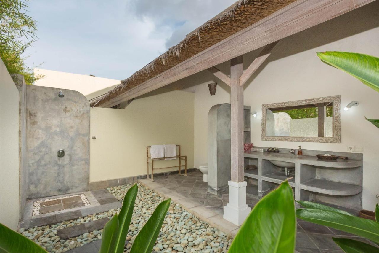 סמיניאק Villa Damai Taman מראה חיצוני תמונה