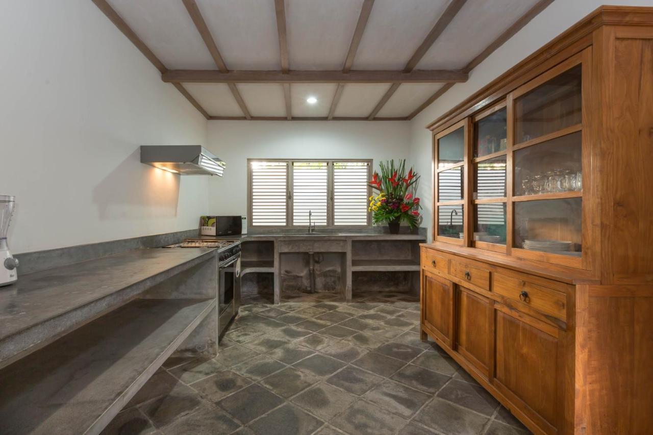 סמיניאק Villa Damai Taman מראה חיצוני תמונה